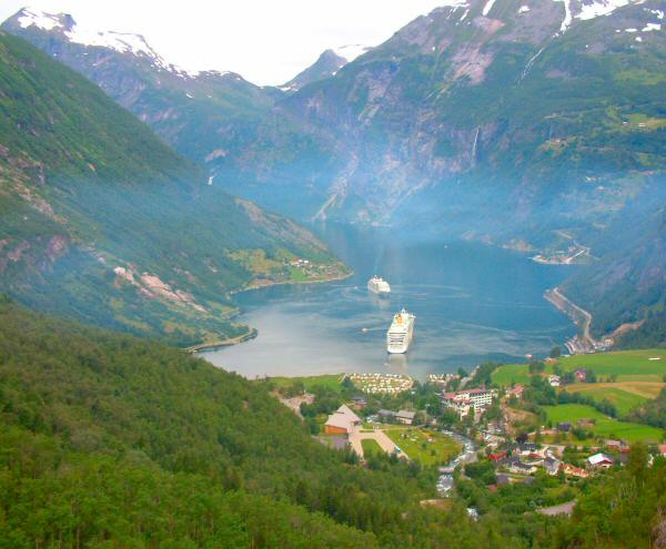 Geiranger from Flydalsjuvet