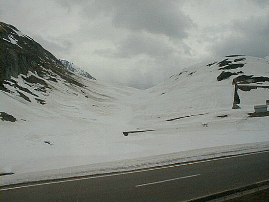 Oberalp Pass Summit (2)