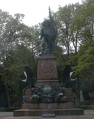 Innsbruck: Statue of Andrea Hofer