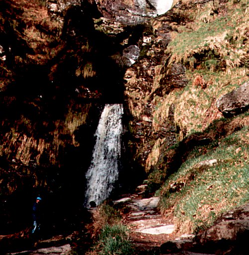 Pistyll Rhaeder, April 1987