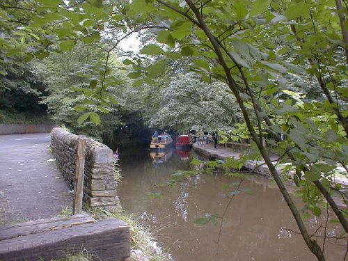 Whaley Bridge: Peak Forest Canal, July 1998