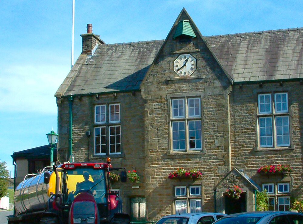 Grassington: Top of Main Street, September 2006