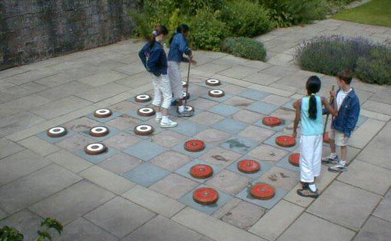 Outdoor Draughts at Falkland Palace